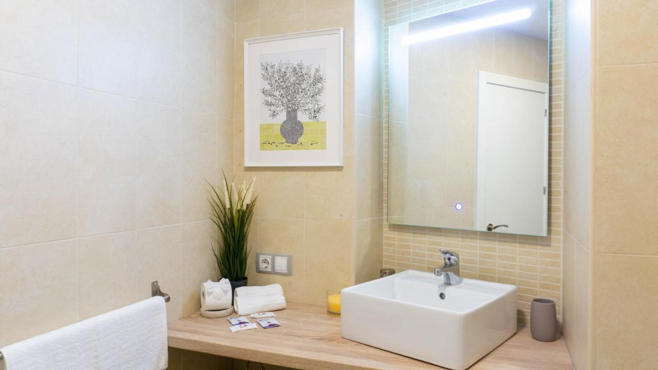 Apartment Dos Aceras Málaga Esterno foto